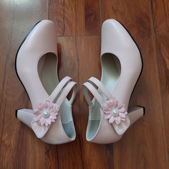 [Yesstyle] Pink Mary Jane Pumps - Picture 2 of 4